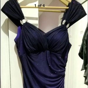 Betsy & Adam size 14P cocktail/prom dress